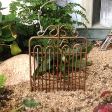 Load image into Gallery viewer, Rusty Mini Wire Fence 2.75&quot;Wx4.75&quot;H
