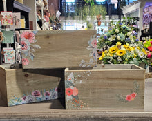 Load image into Gallery viewer, Wooden Floral Box - Small
