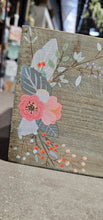 Load image into Gallery viewer, Wooden Floral Box - Medium
