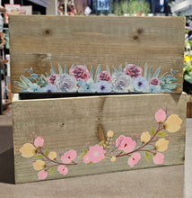 Load image into Gallery viewer, Wooden Floral Box - Medium

