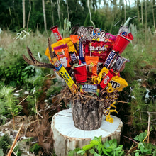 Load image into Gallery viewer, Deluxe Custom Candy Bouquet $35
