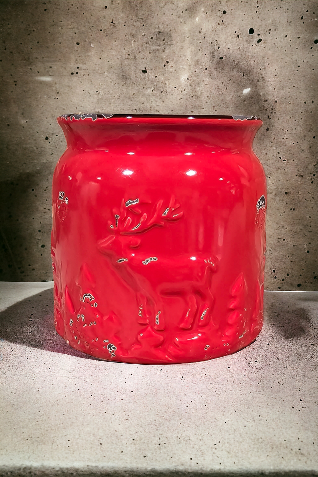 Red Embossed Deer Planter