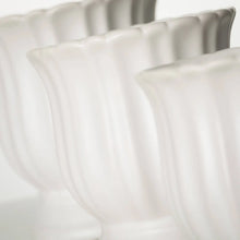 Load image into Gallery viewer, MATTE WHITE SCALLOPED PLANTER - LARGE
