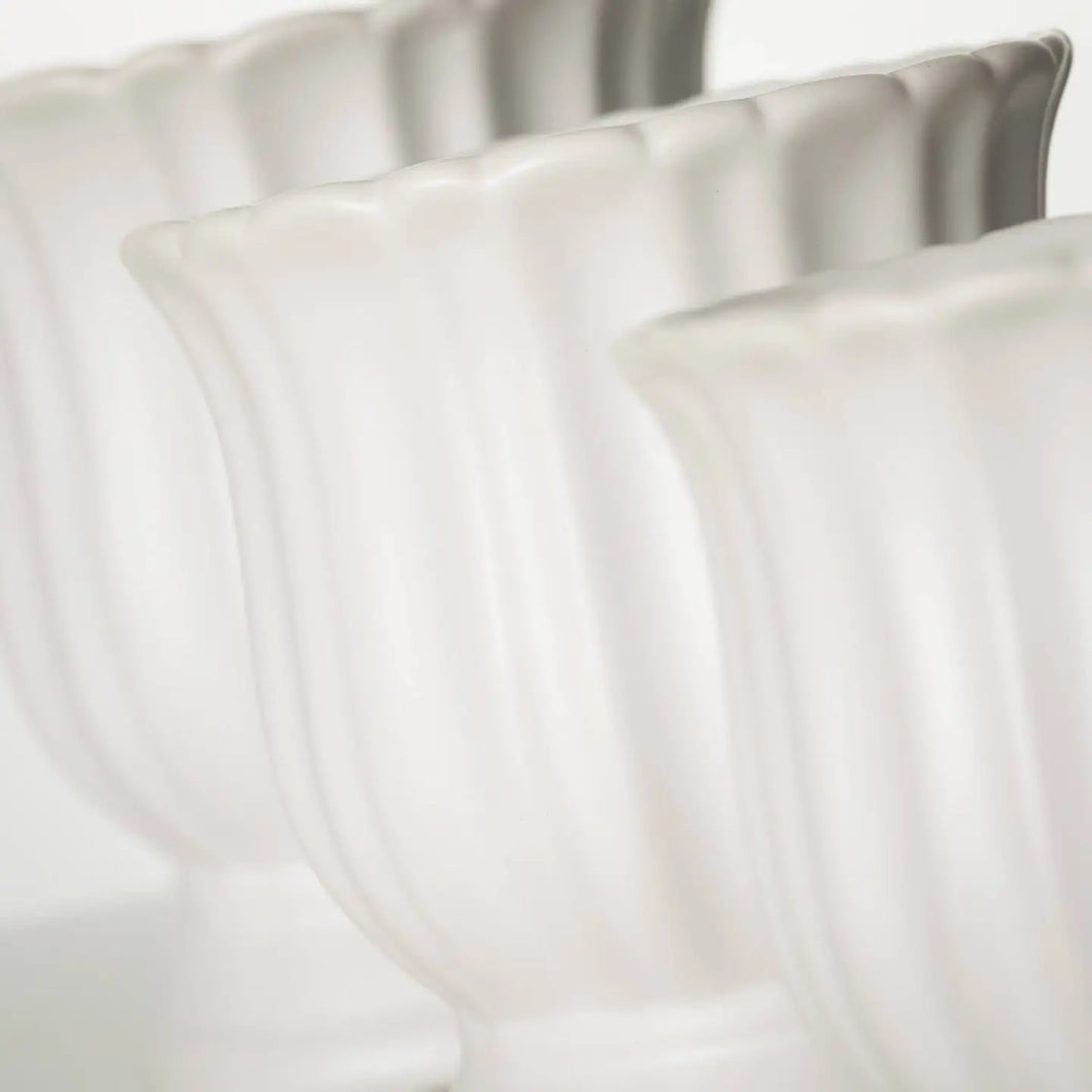 MATTE WHITE SCALLOPED PLANTER - LARGE