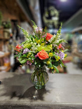 Load image into Gallery viewer, Designer&#39;s Choice Fresh Flowers $65

