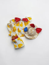 Load image into Gallery viewer, Desk Goose Outfit - 3pc
