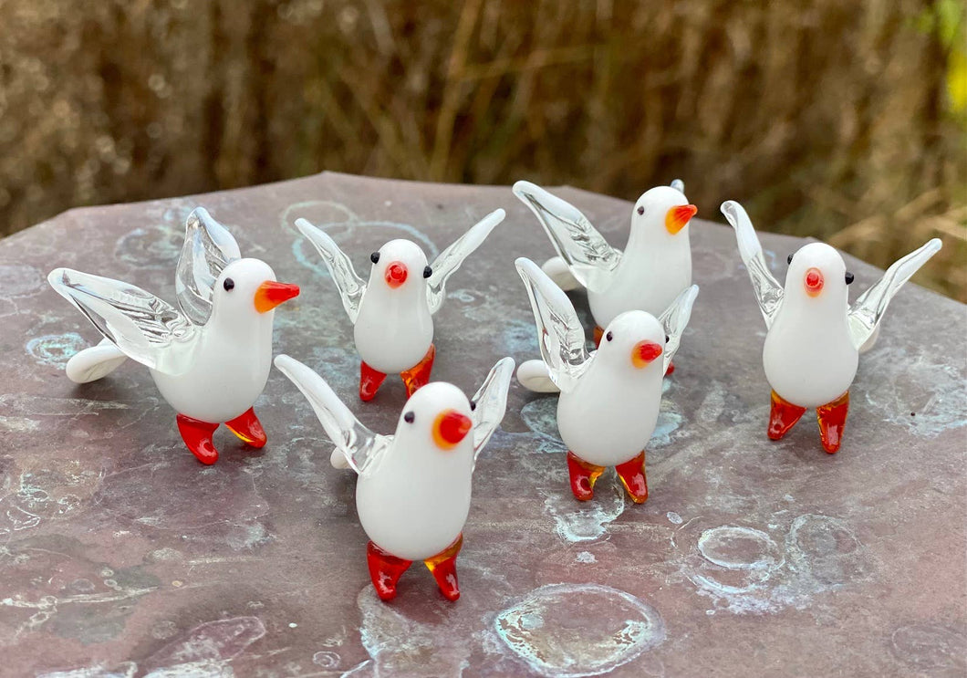 Glass Dove Sitter Miniature Sitter Collectible
