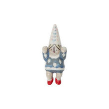 Load image into Gallery viewer, Mrs. Gnome Pot Hanger
