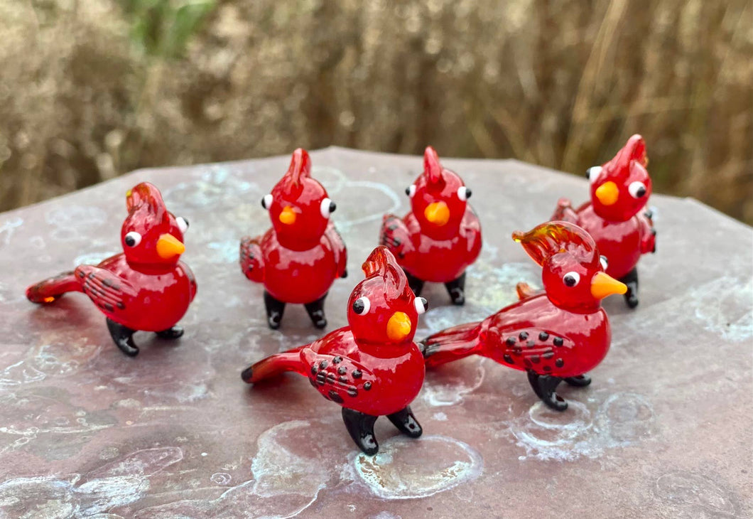 Glass Cardinal Sitter Miniature Sitter Collectible