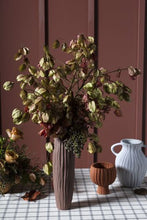 Load image into Gallery viewer, Thayer Vase
