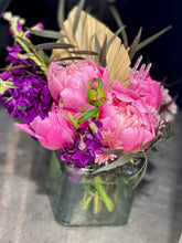 Load image into Gallery viewer, Standard Fresh Floral Design $50

